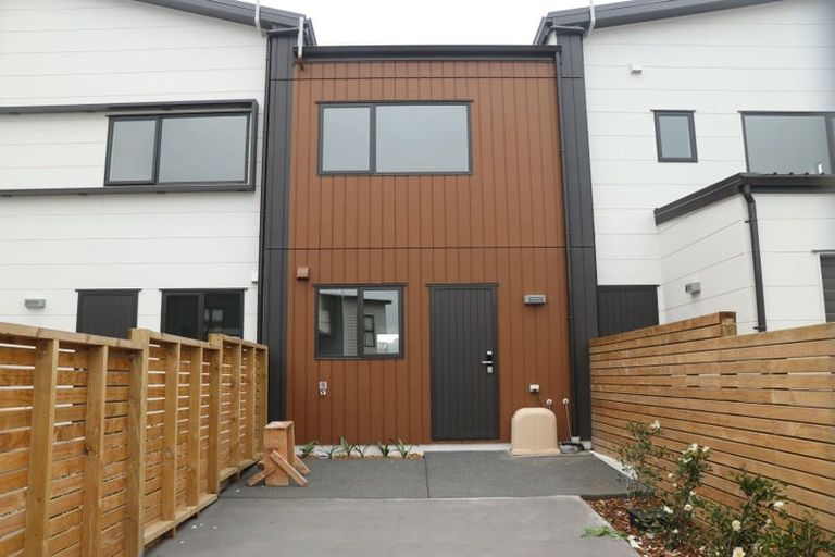 Photo of property in 33 Sun Orchid Avenue, Wiri, Auckland, 2104