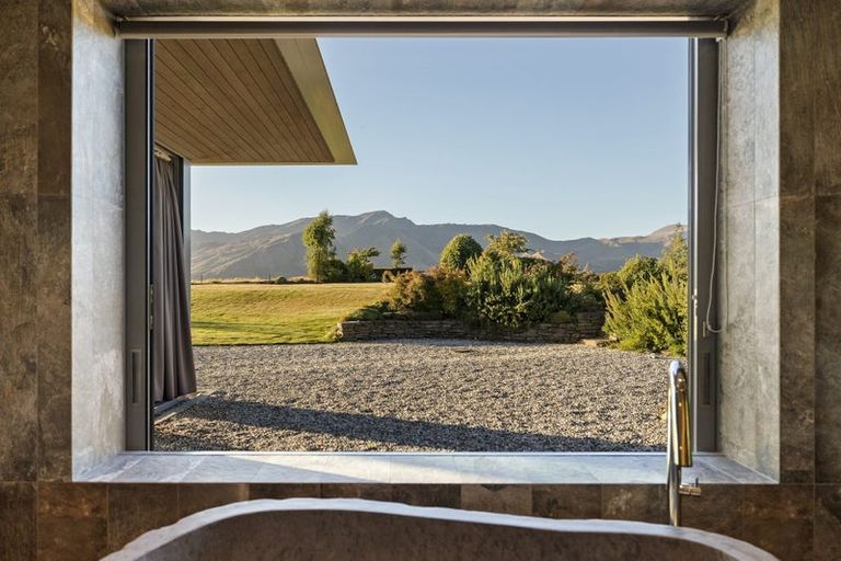 Photo of property in 6 Caldwell Lane, Lake Hayes, Queenstown, 9371