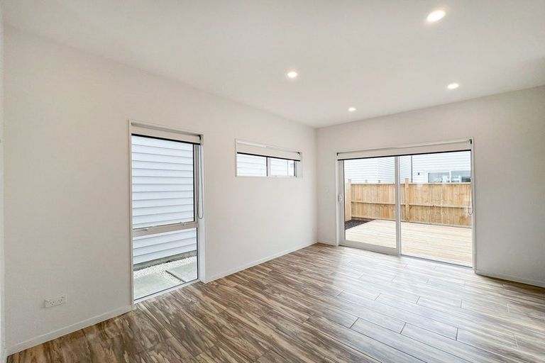 Photo of property in 16 Te Kaapia Road, Papakura, 2110
