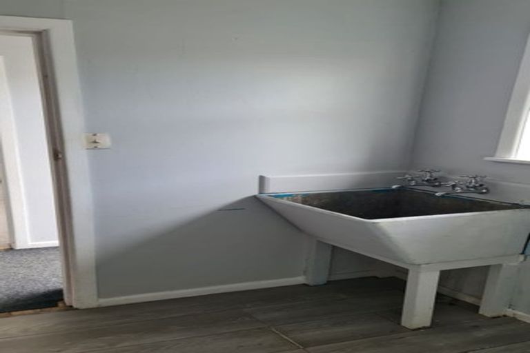 Photo of property in 28 Titoki Street, Castlecliff, Whanganui, 4501