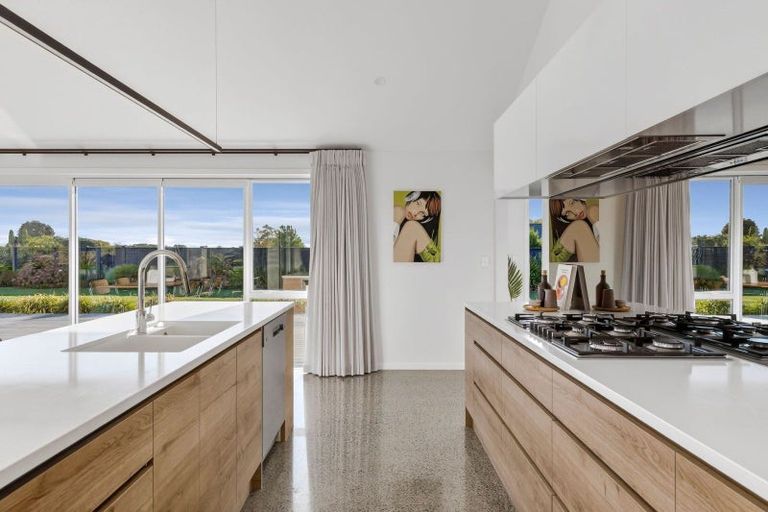 Photo of property in 14 Seachange Drive, Leamington, Cambridge, 3432