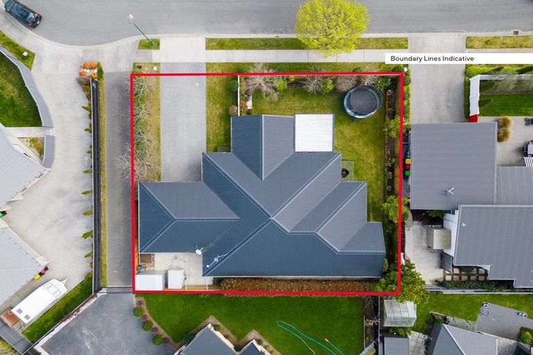 Photo of property in 2 Noble Close, Rangiora, 7400