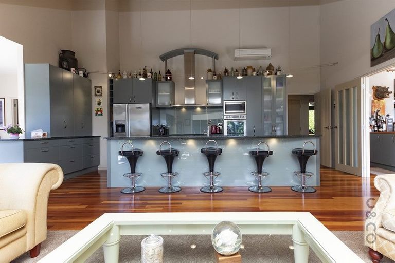 Photo of property in 1 Hawkes Access Road, Waitoki, Silverdale, 0994