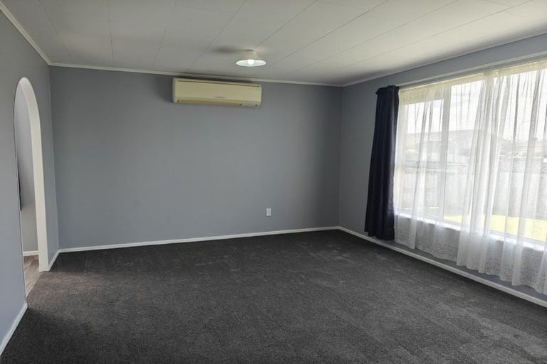 Photo of property in 54 Dunbeath Crescent, Kew, Invercargill, 9812