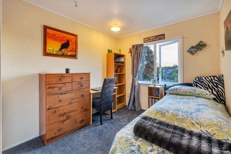 Photo of property in 3 Lanigan Street, Birkdale, Auckland, 0626