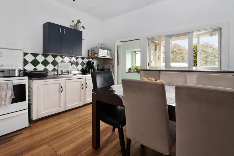 Photo of property in 1 Harris Street, Huntly, 3700