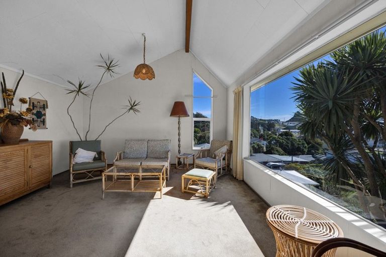 Photo of property in 22 Bayly Road, Moturoa, New Plymouth, 4310