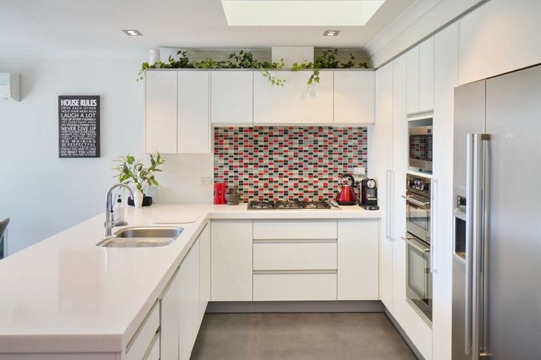 Photo of property in 42 Mokihi Gardens, Hillmorton, Christchurch, 8024