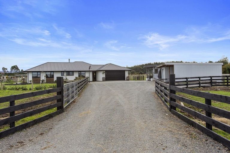 Photo of property in 174 Swamp Road, Loburn, Rangiora, 7472