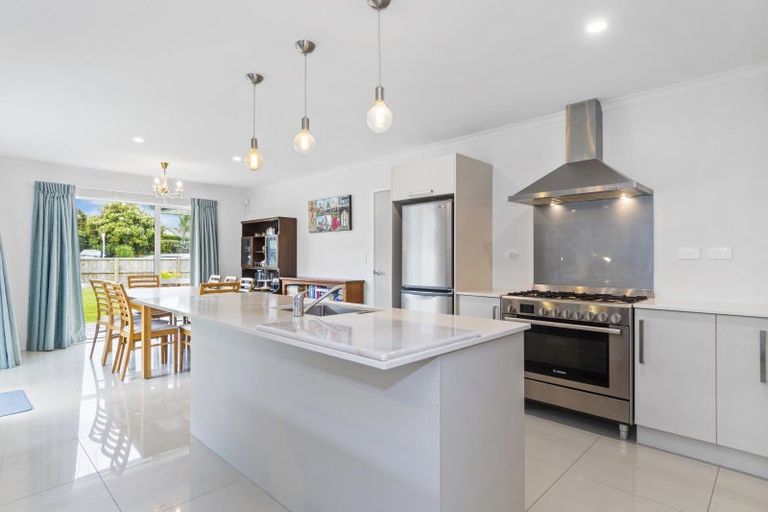 Photo of property in 1 Benmore Crescent, Pyes Pa, Tauranga, 3112