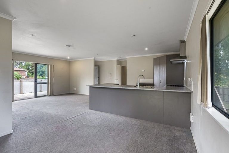 Photo of property in 7 Luke Place, Otara, Auckland, 2023