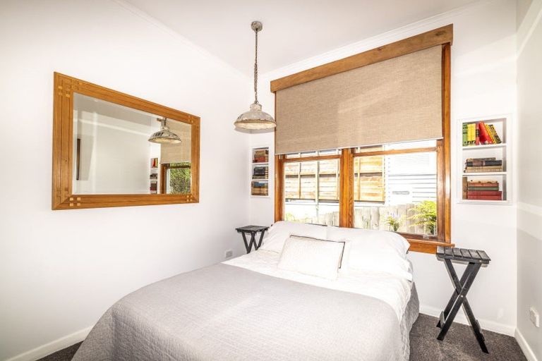 Photo of property in 14 Simla Avenue, Havelock North, 4130