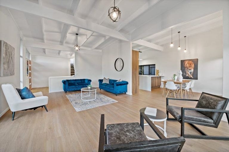 Photo of property in 3 Kathleen Street, Totara Vale, Auckland, 0627