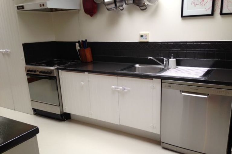 Photo of property in 185 Brooklyn Road, Brooklyn, Wellington, 6021