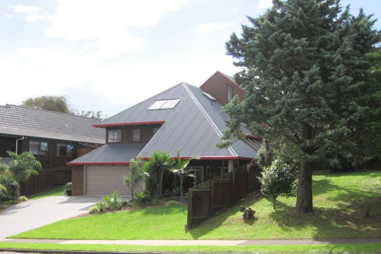 Photo of property in 5 Palmyra Way, Half Moon Bay, Auckland, 2012