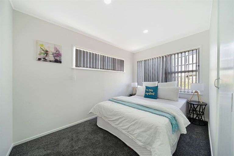 Photo of property in 65 Hetherington Road, Ranui, Auckland, 0612