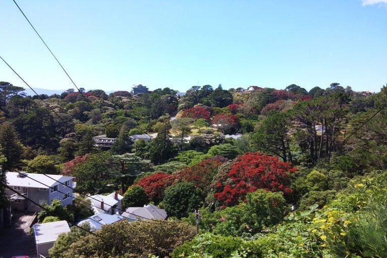 Photo of property in 8/71 Garden Road, Northland, Wellington, 6012