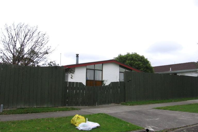Photo of property in 6 Colonial Place, Kelvin Grove, Palmerston North, 4414