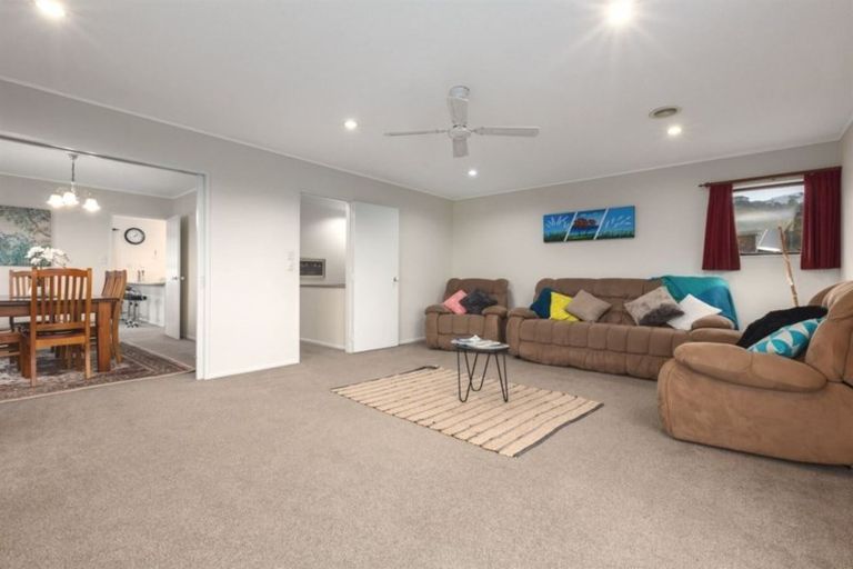 Photo of property in 5 Lagden Street, Camborne, Porirua, 5026