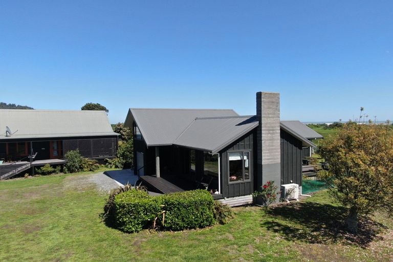 Photo of property in 12 The Strand, Okarito, Whataroa, 7886