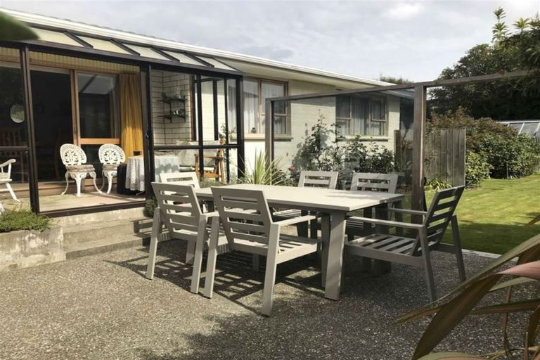 Photo of property in 33 Kildare Drive, Waikiwi, Invercargill, 9810