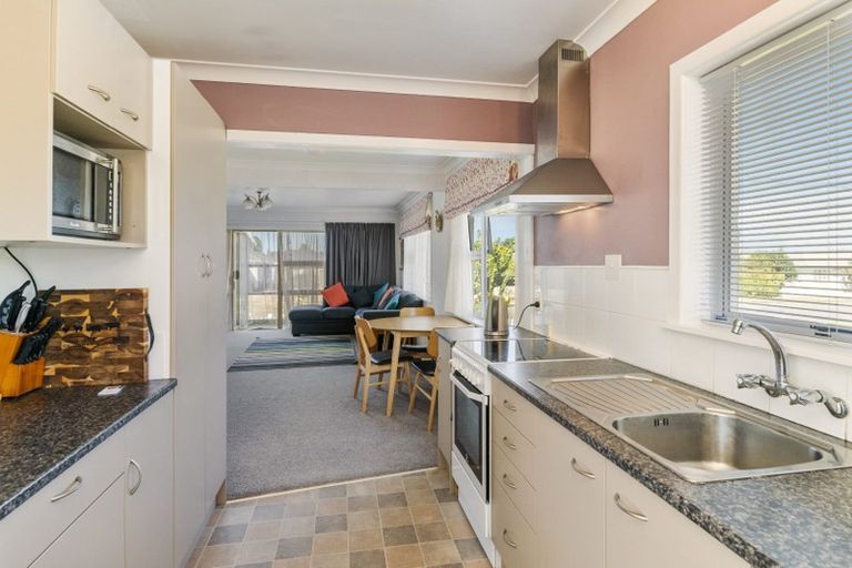 Photo of property in 38 York Street, Levin, 5510