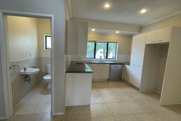 Photo of property in 28 Skip Lane, East Tamaki, Auckland, 2013