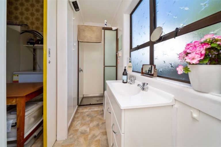 Photo of property in 67 Camberwell Road, Hawera, 4610