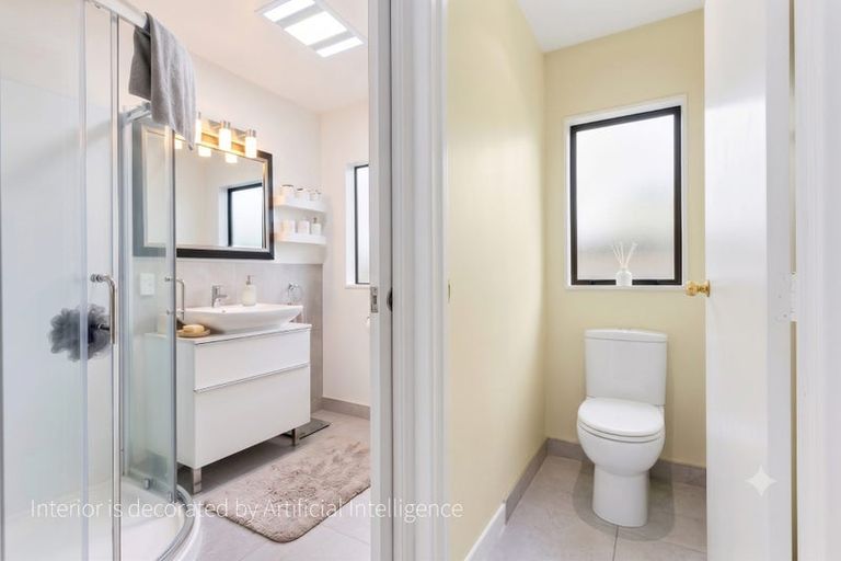 Photo of property in 2/16 Ultima Place, Clover Park, Auckland, 2019