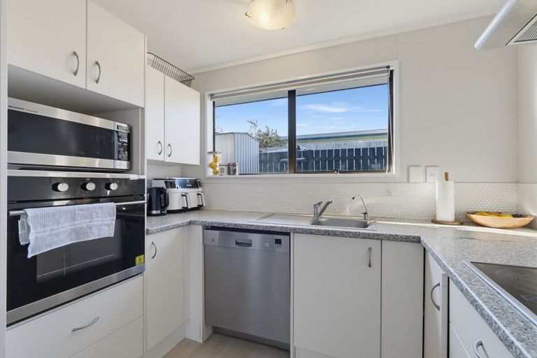 Photo of property in 15a Ruahine Street, Ohauiti, Tauranga, 3112