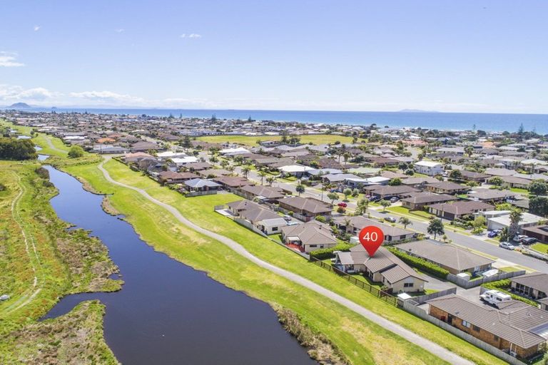 Photo of property in 40 Gibson Place, Papamoa Beach, Papamoa, 3118