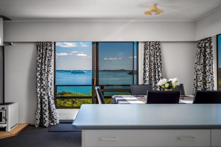 Photo of property in 202 Te Wahapu Road, Russell, 0272