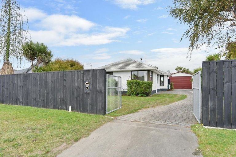 Photo of property in 132 Pacific Road, North New Brighton, Christchurch, 8083