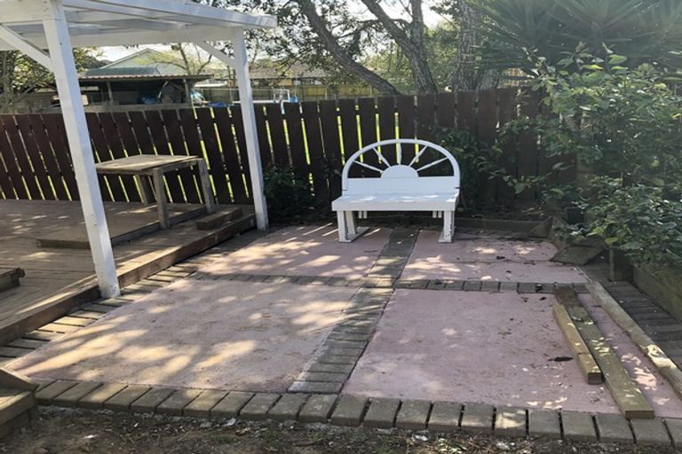 Photo of property in 2/19 Ferguson Street, Mangere East, Auckland, 2024