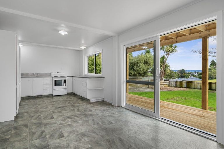 Photo of property in 8 Meander Drive, Welcome Bay, Tauranga, 3112
