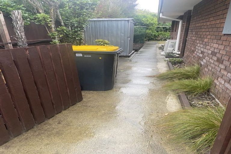 Photo of property in 20 Taupata Street, Redcliffs, Christchurch, 8081