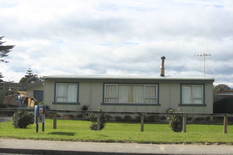 Photo of property in 56 Rua Avenue, Waitarere Beach, Levin, 5510