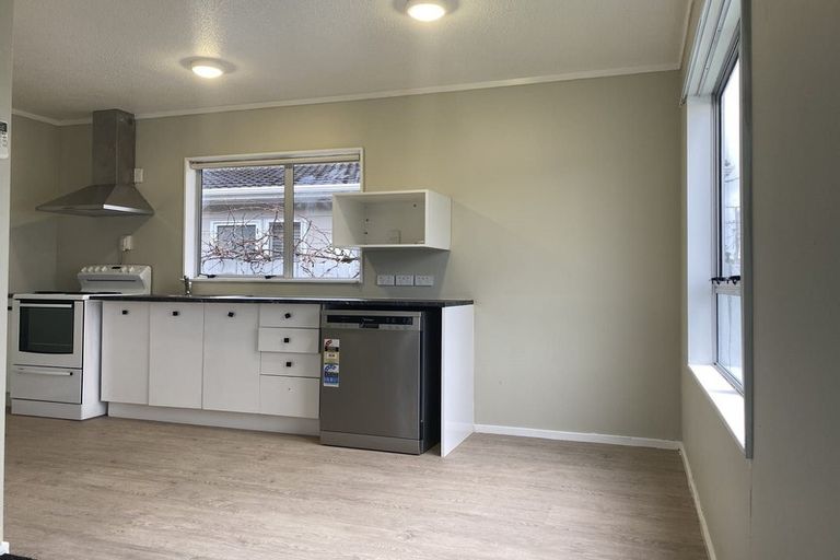 Photo of property in 26 Plunket Avenue, Petone, Lower Hutt, 5012