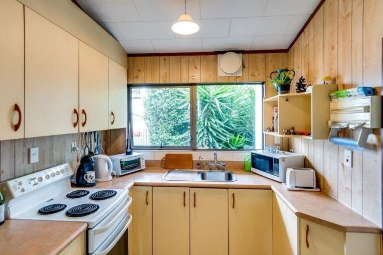 Photo of property in 2/15 Tyndale Street, Onekawa, Napier, 4110