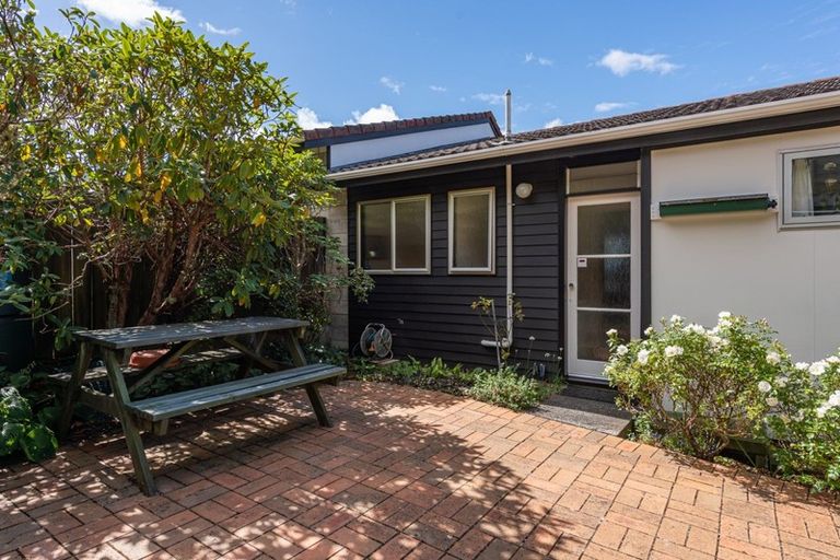 Photo of property in 7 Paparata Street, Karori, Wellington, 6012