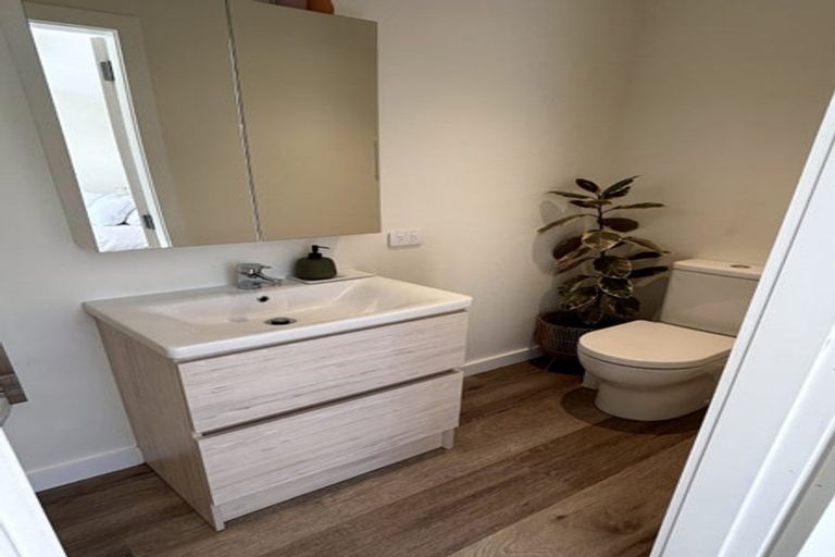 Photo of property in 56 Edinburgh Terrace, Berhampore, Wellington, 6023