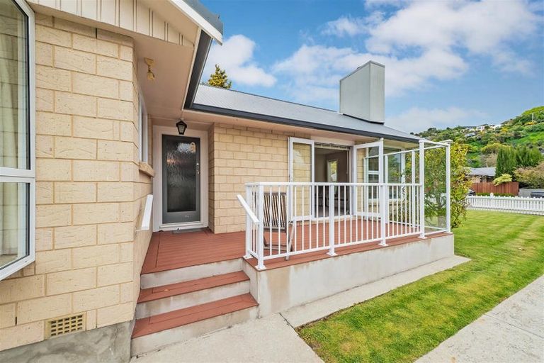 Photo of property in 9 Soleares Avenue, Mount Pleasant, Christchurch, 8081