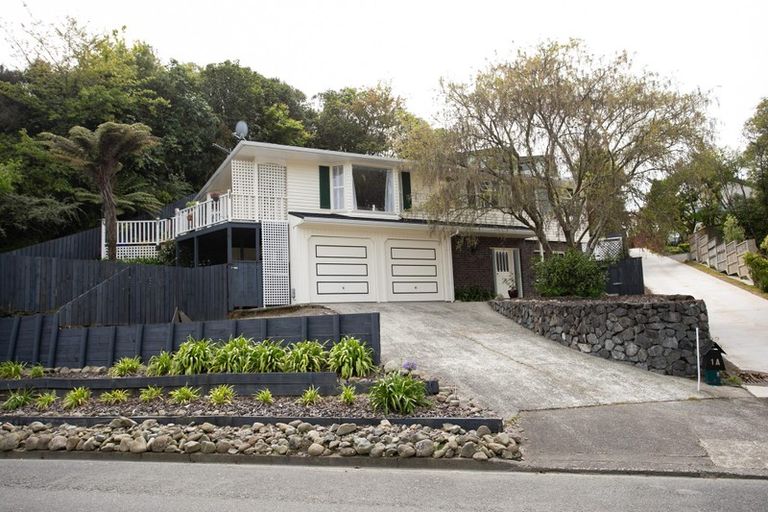 Photo of property in 1a Gloucester Street, Silverstream, Upper Hutt, 5019