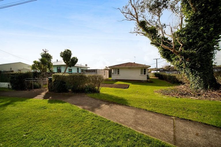 Photo of property in 23 Atiawa Street, Glen Avon, New Plymouth, 4312