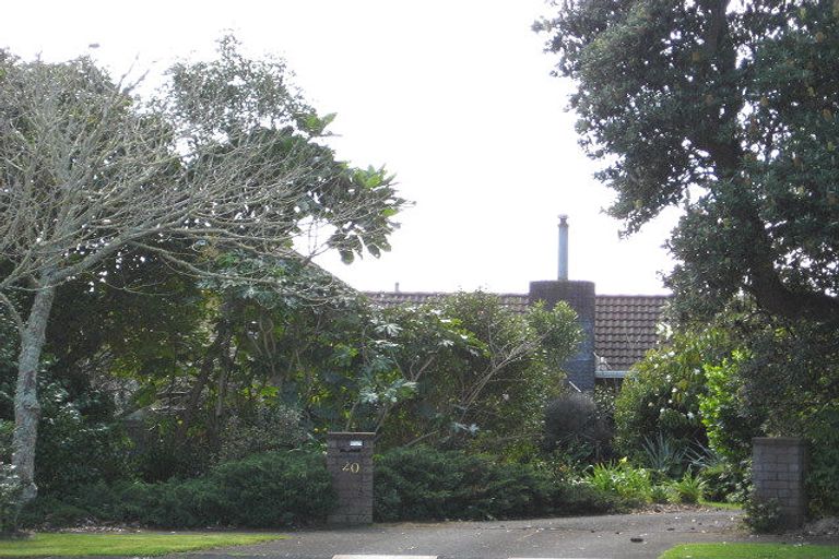 Photo of property in 20 Elder Grove, Whalers Gate, New Plymouth, 4310