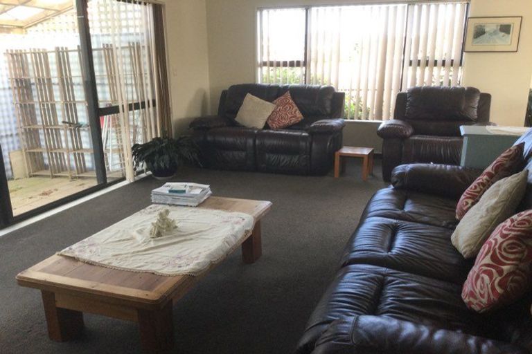 Photo of property in 52 Arawhata Road, Paraparaumu, 5032