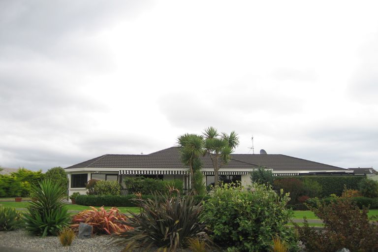 Photo of property in 4 Trinity Place, Paraparaumu Beach, Paraparaumu, 5032
