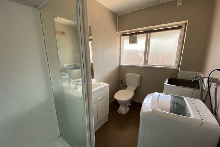 Photo of property in 2/21 Duchess Place, Maupuia, Wellington, 6022