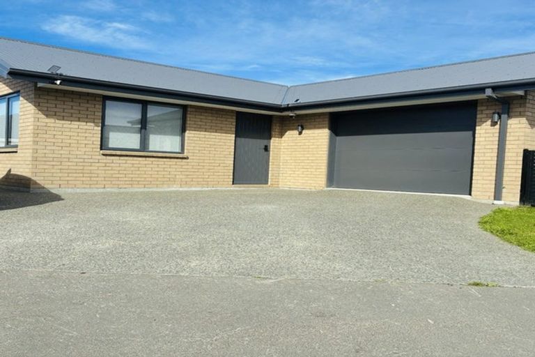 Photo of property in 30 Herridge Street, Woodend, 7610