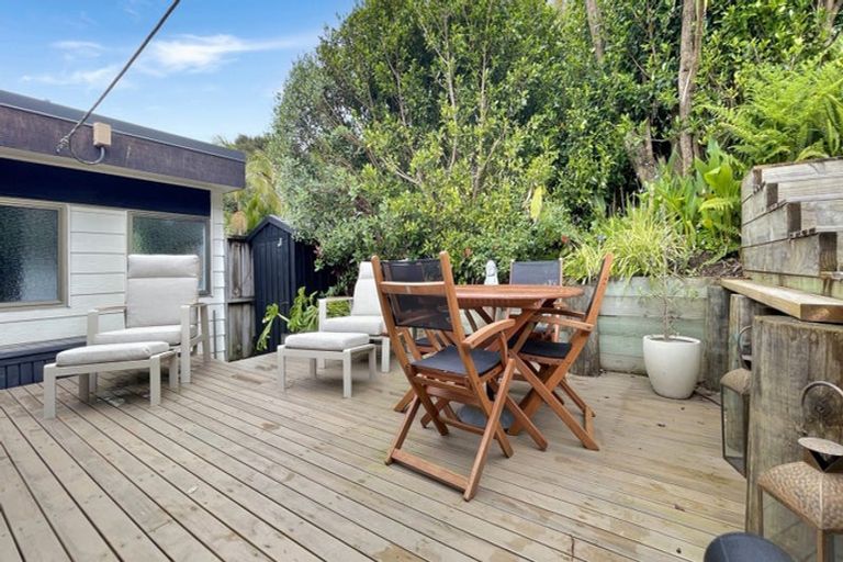 Photo of property in 2/8 Park Hill Road, Birkenhead, Auckland, 0626